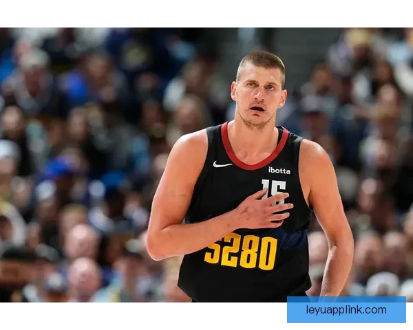 季后赛级巅峰对话约基奇轰40分8板13助两记神仙球力压文班亚马